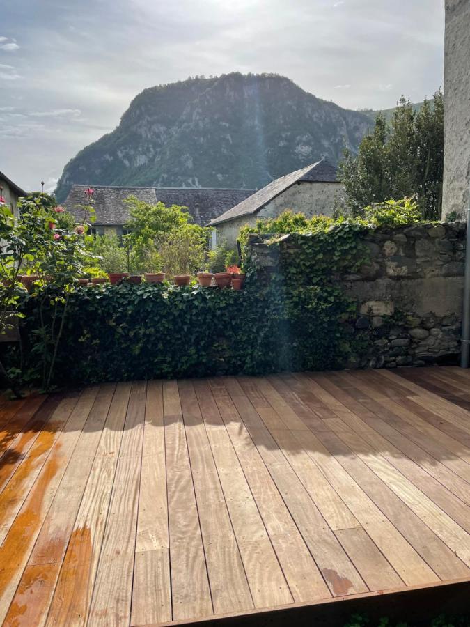 Ferienwohnung Le Monrepos Avec Jacuzzi Nordique Bielle Exterior foto