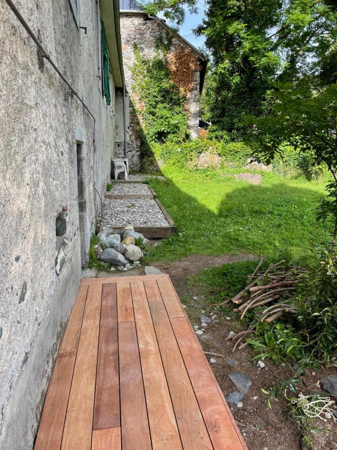 Ferienwohnung Le Monrepos Avec Jacuzzi Nordique Bielle Exterior foto